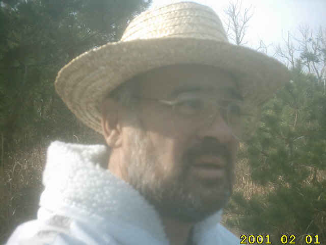 howard-ahner-farmer-hat-nobeoka.jpg